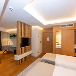 Baver Hotel