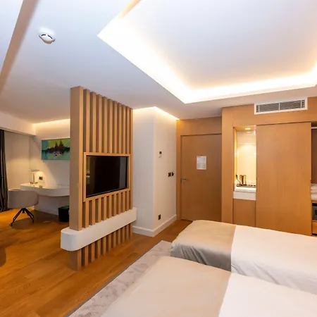 Baver Hotel 3*